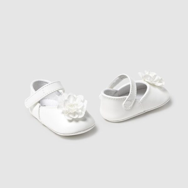 Παπούτσια Αγκαλιάς 25-09902-011 Λευκό Mayoral